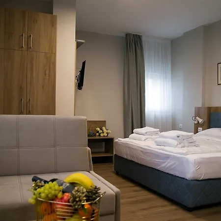 Aquasun Family فندق