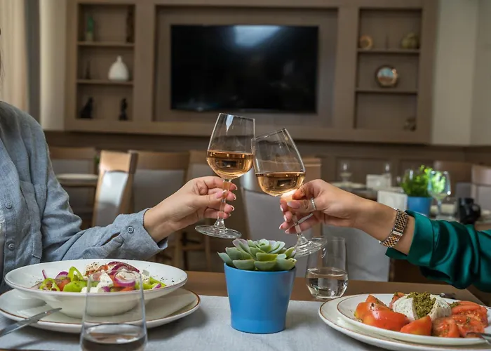 Хотел Aquasun Family 3*